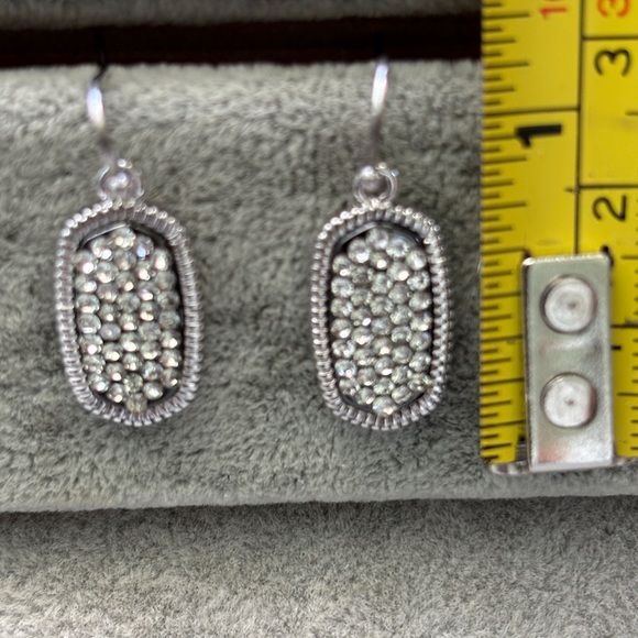 Elegant Silver Dangle Earrings - Picture 5 of 5
